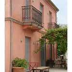 Villa Daphni *