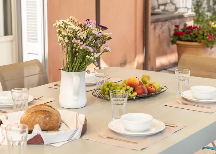 Daphni * Agia Efimia