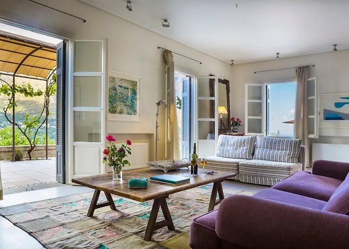 Villa Daphni Agia Efimia